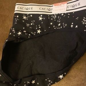 NWT Cacique Hipster Cotton Panty 🖤⭐️ 
Black/White stars style wide band14/16